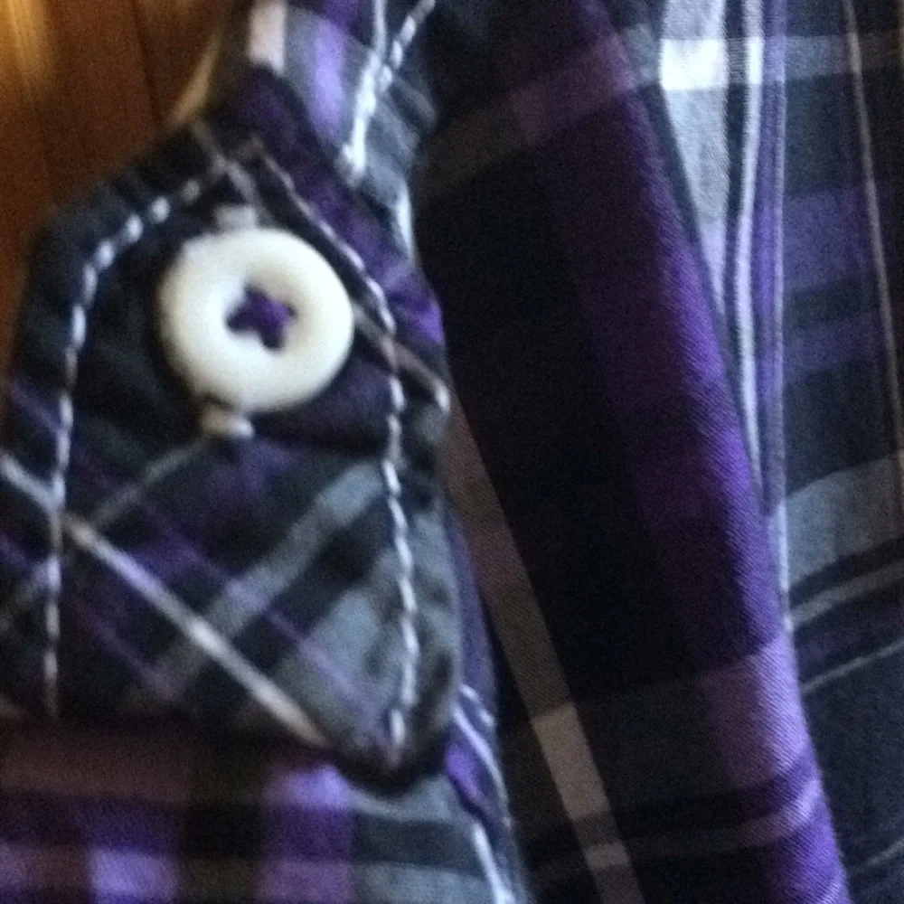 Marc Ecko short sleeve shirt 👔. - Picture 7 of 7